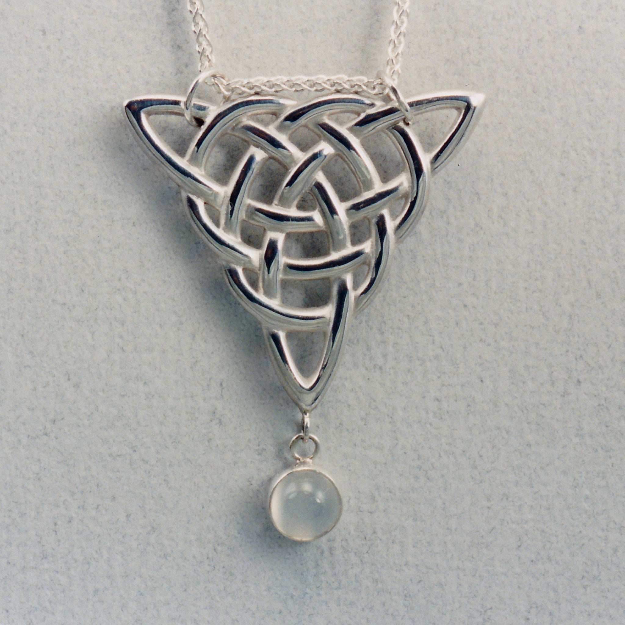 Celtic Triquetra ,Outlander Jewelry, Celtic Ring, Celtic Knot Ring, Celtic Designs, Celtic forms, Celtic Jewelry, Celtic Torc, Celtic Torque, Celtic Designs, Celtic Jewelery, Celtic Wedding Ring, Celtic Trinity Knot, Celtic Symbols, Celtic Crosses, Celtic Waterhorse, Celtic Pendants, Celtic Necklaces