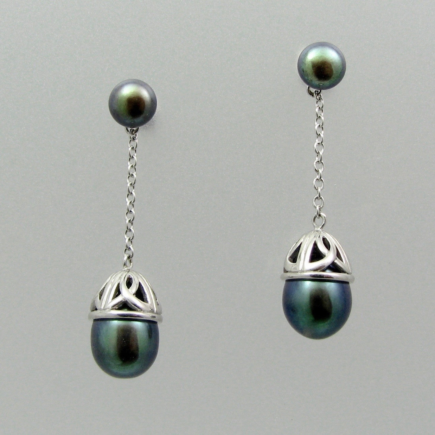 Celtic Cap Earrings,Outlander Jewelry, Celtic Ring, Celtic Knot Ring, Celtic Designs, Celtic forms, Celtic Jewelry, Celtic Torc, Celtic Torque, Celtic Designs, Celtic Jewelery, Celtic Wedding Ring, Celtic Trinity Knot, Celtic Symbols, Celtic Crosses, Celtic Waterhorse, Celtic Pendants, Celtic Necklaces