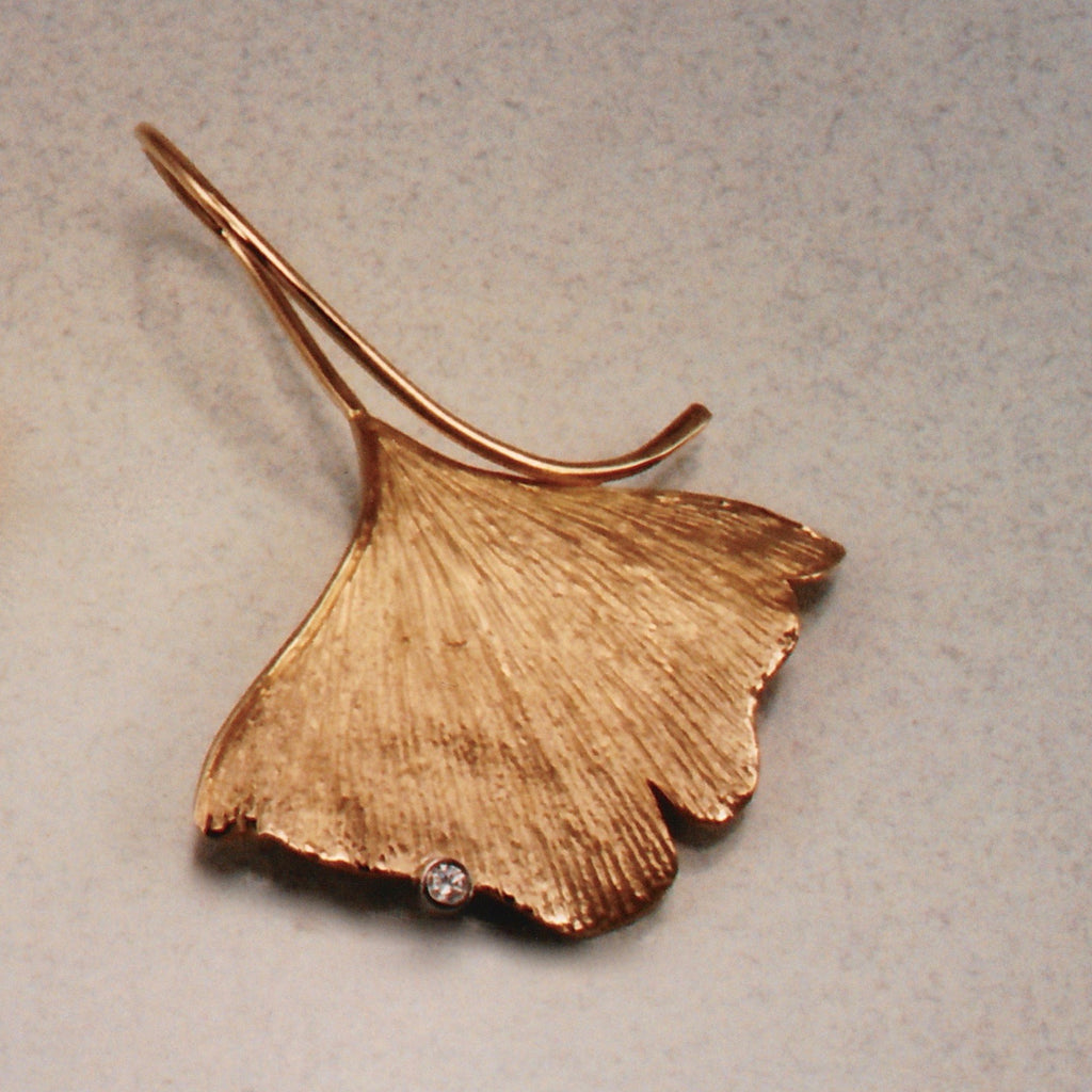 Ginko Leaf Pendant,Custom,custom jewelry designer,custom jewelry design, Handmade jewelry, handcrafted, fine jewelry designs, designer goldsmiths, unique jewelry designs, northwest jewelry, northwest jewelry designers, pacific northwest jewelry,