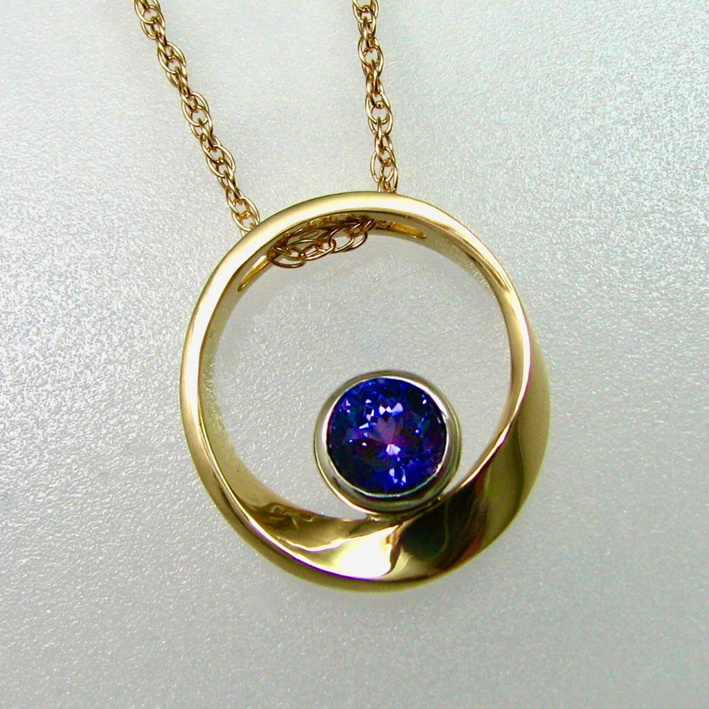 Möbius Pendant with Tanzanite