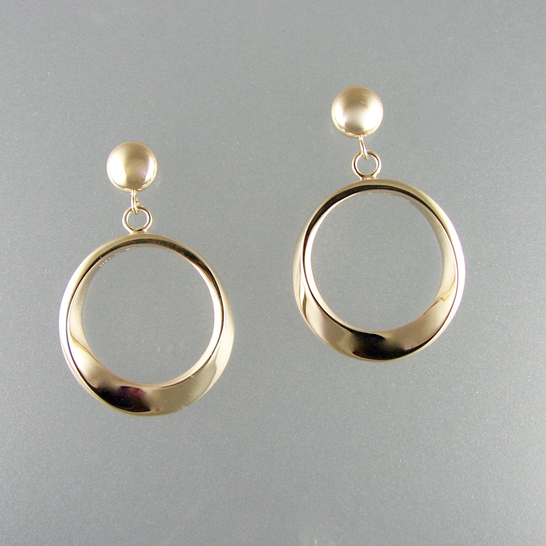 Möbius Drop Earrings Yellow Gold